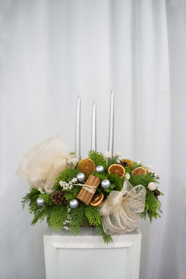 Camilla Holiday Centerpiece