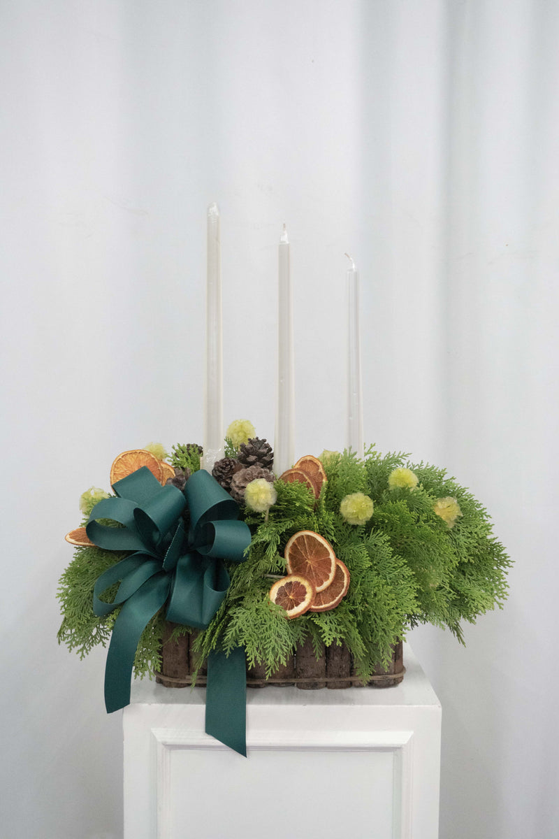 Gloria Holiday Centerpiece