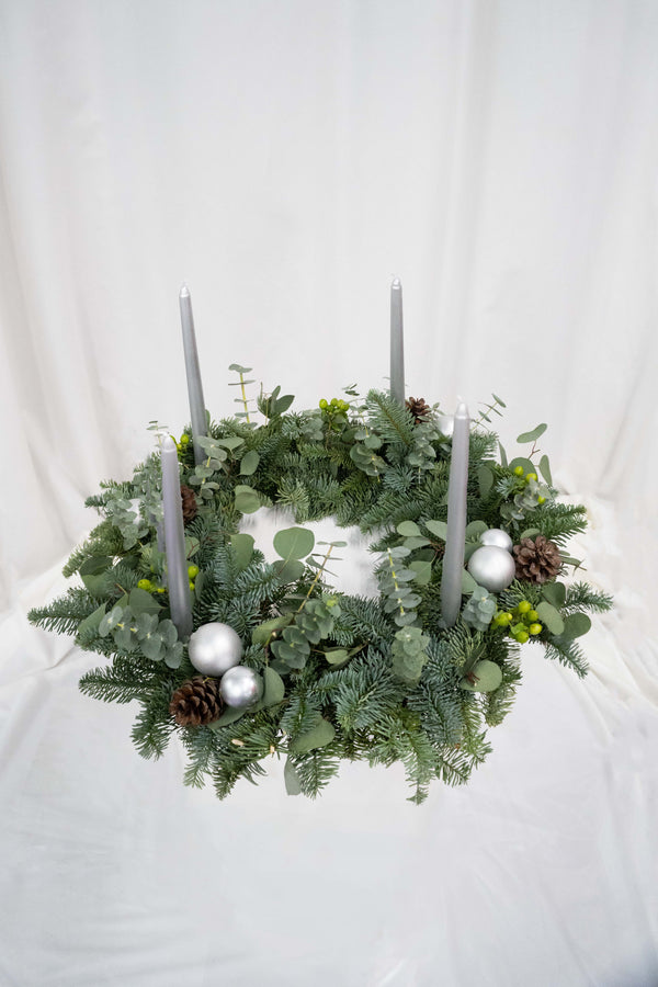 Luna Advent Wreath