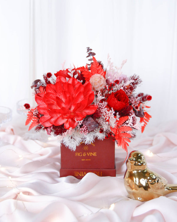 Elvera Boxed Bloom